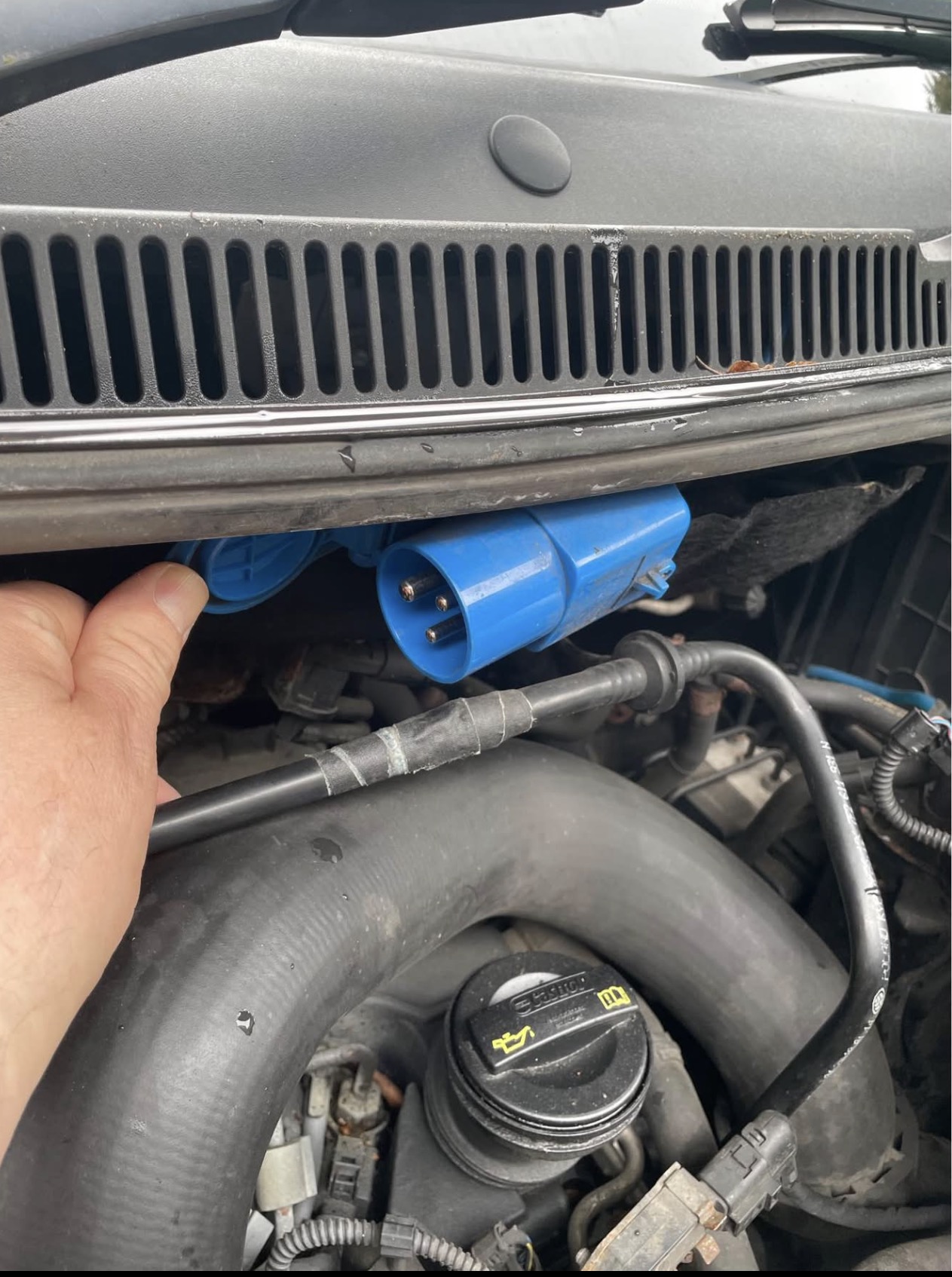 Vehicle photograph 6