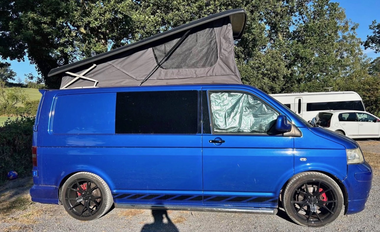 Vehicle photograph 2