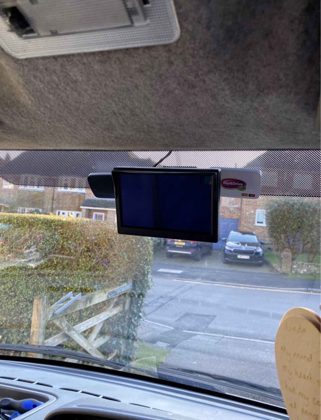Vehicle photograph 11