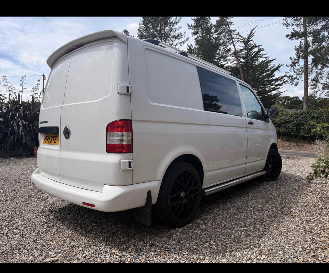 Vehicle photograph 3