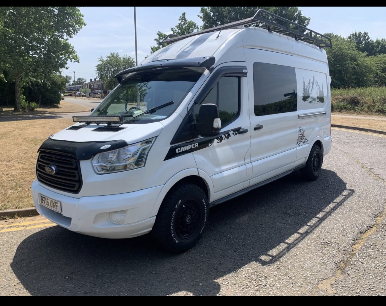 Vehicle photograph 4