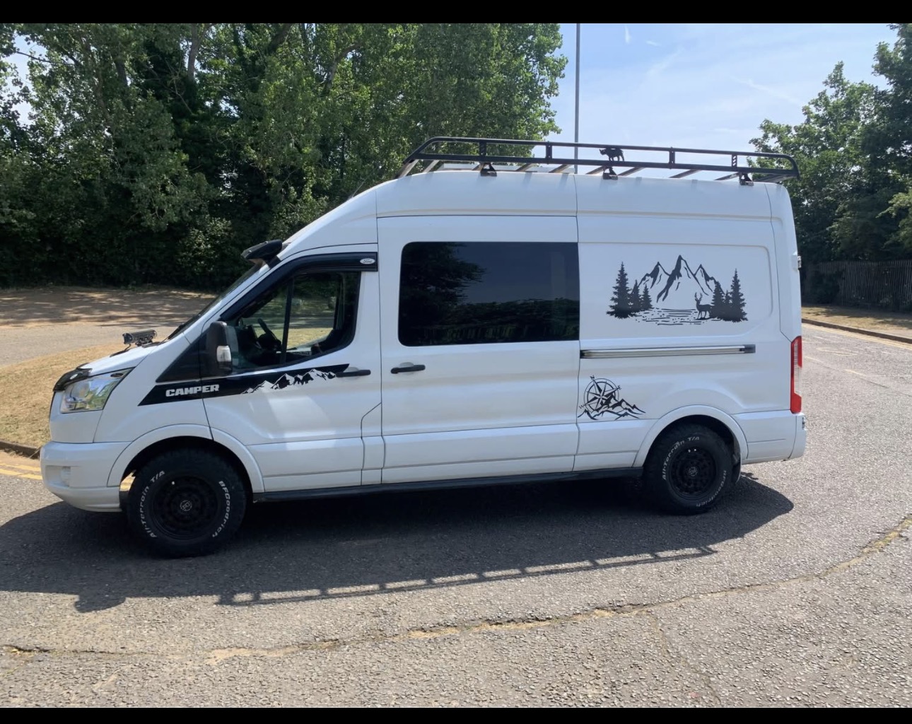 Vehicle photograph 5
