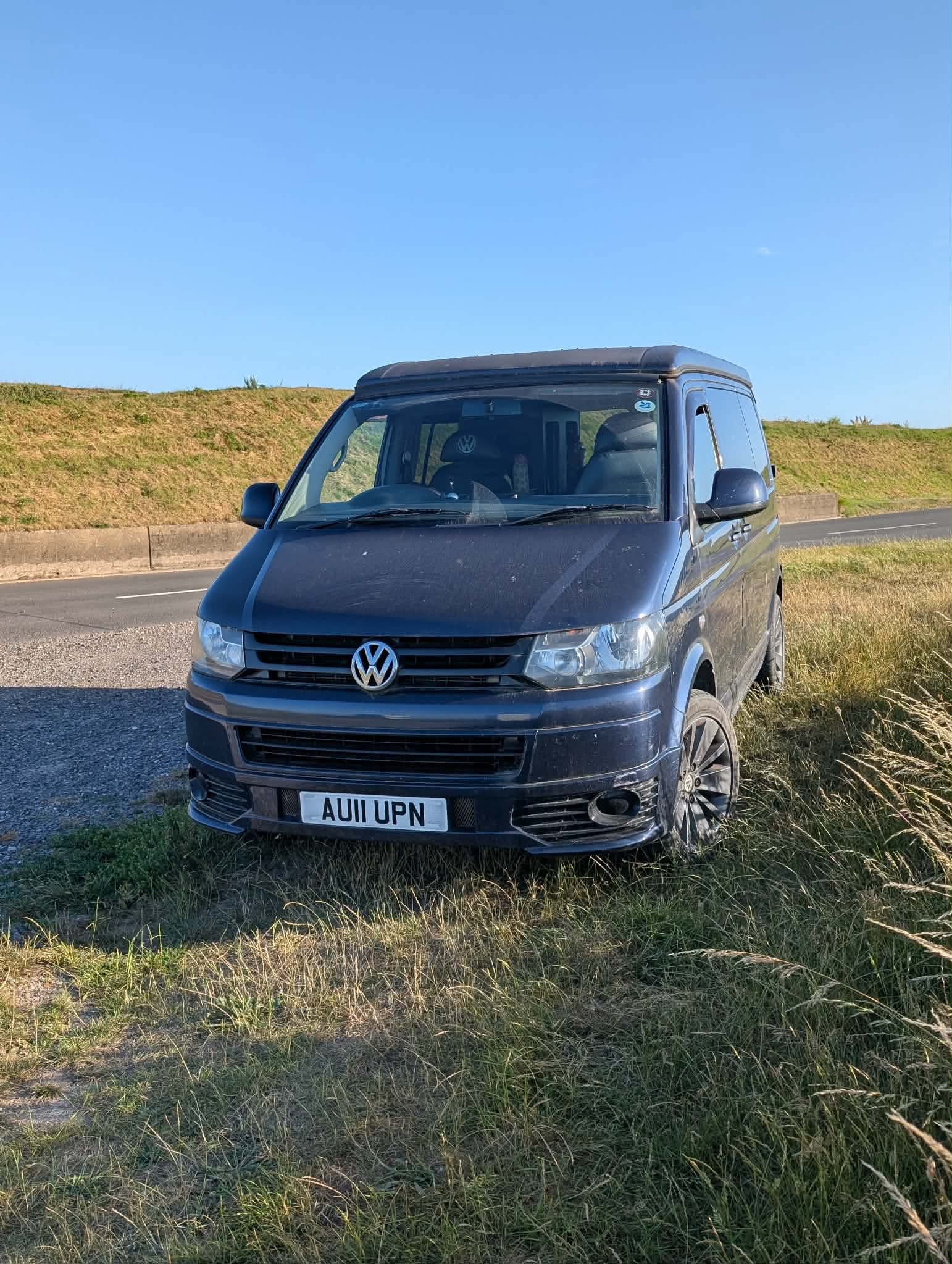 Vehicle photograph 2